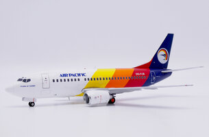 Boeing 737-500 Air Pacific